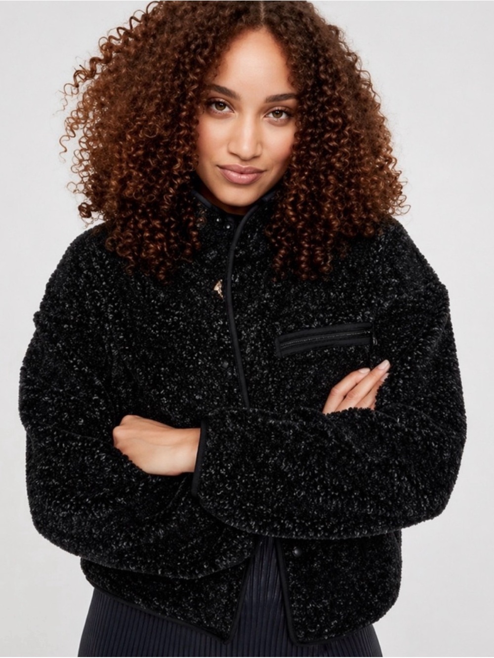 Offline Aerie Sherpa Jacket Black Gray Fleece Zip Cozy Cropped Warm Soft Size M